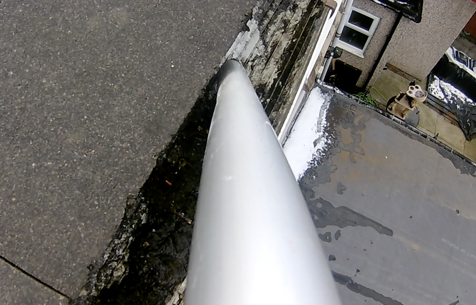 Cleaning Gutter